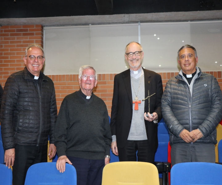 Visita del Cardenal Michael Czerny a UNIMINUTO Visita del Cardenal Michael Czerny a UNIMINUTO