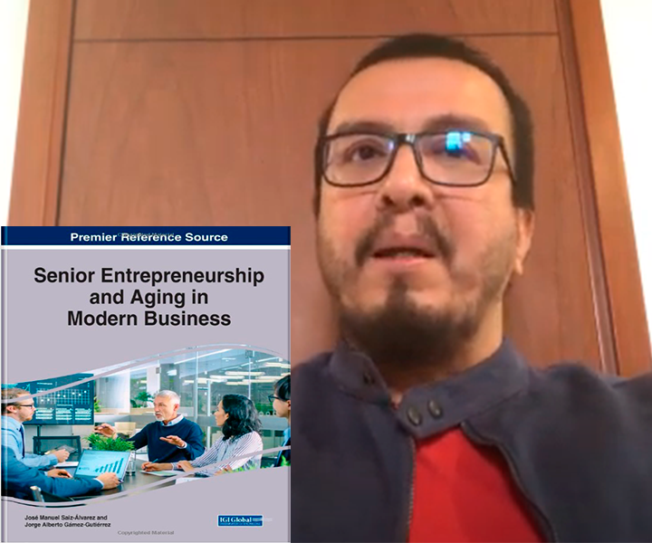 Profesor Jorge Gámez Gutiérrez habla acerca del emprendimiento senior Profesor Gámez enseña su libro