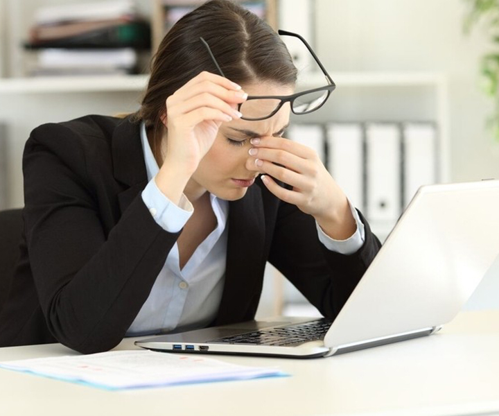 Consejos para descansar sus ojos del uso prolongado de pantallas Consejos para descansar sus ojos del uso prolongado de pantallas