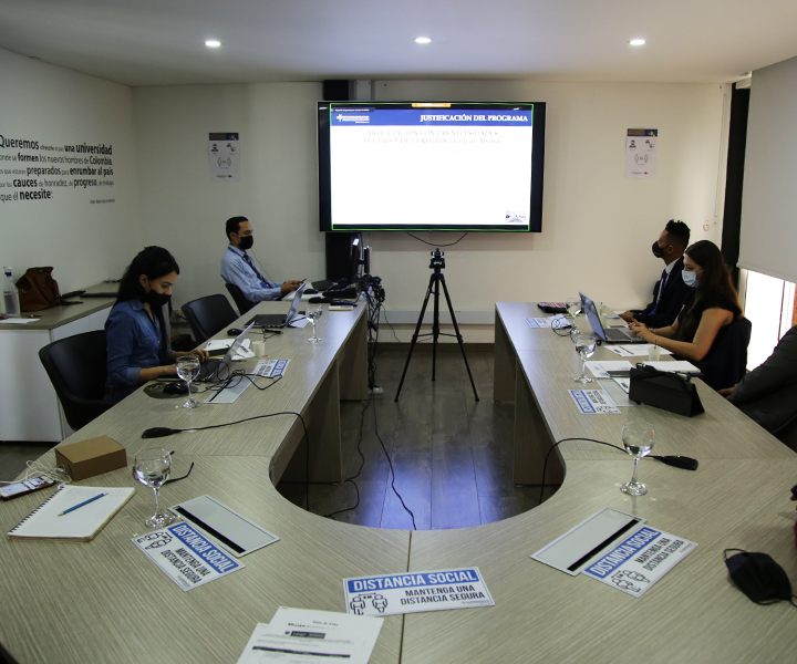 Visita de Pares evalúa nueva Licenciatura en Educación Física, Recreación y Deportes Visita de Pares evalúa nueva Licenciatura en Educación Física, Recreación y Deportes