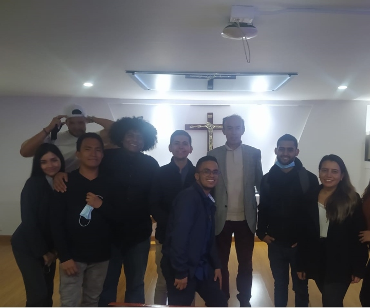Universitarios Para Cristo, una fraternidad que transforma vidas Universitarios Para Cristo, una fraternidad que transforma vidas