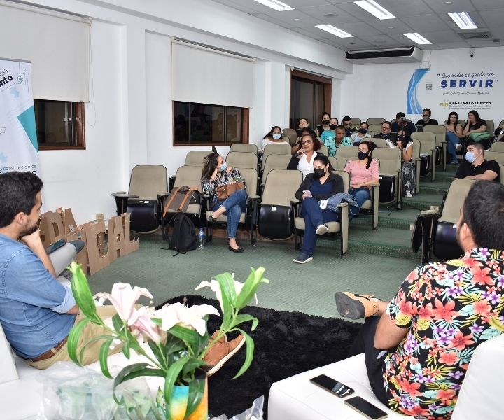 Evento Testimonial "La Patada Inicial" Experiencias que Inspiran a Emprender 2022-1 Personas asistentes a la Patada Inicial 2022-1 Rectoría Suroccidente