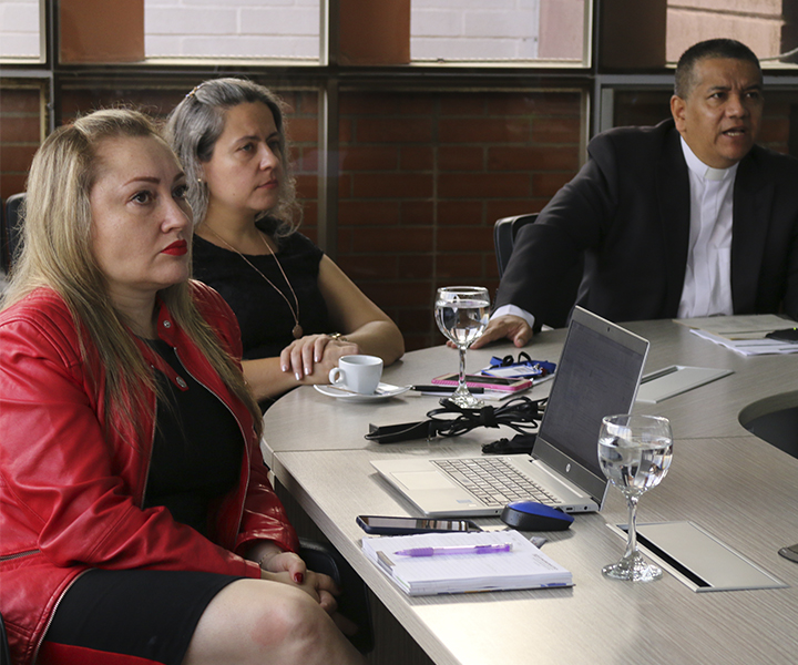 Pares académicos evalúan nuevas propuestas para la educación posgradual en SST Pares académicos evalúan nuevas propuestas para la educación posgradual en SST