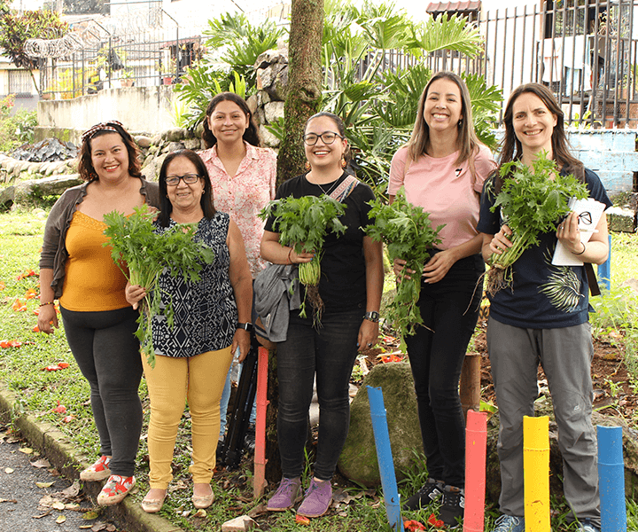 Investigadora del programa Erasmus visita huertas comunitarias en UNIMINUTO Pereira Investigadora del programa Erasmus visita huertas comunitarias en UNIMINUTO Pereira
