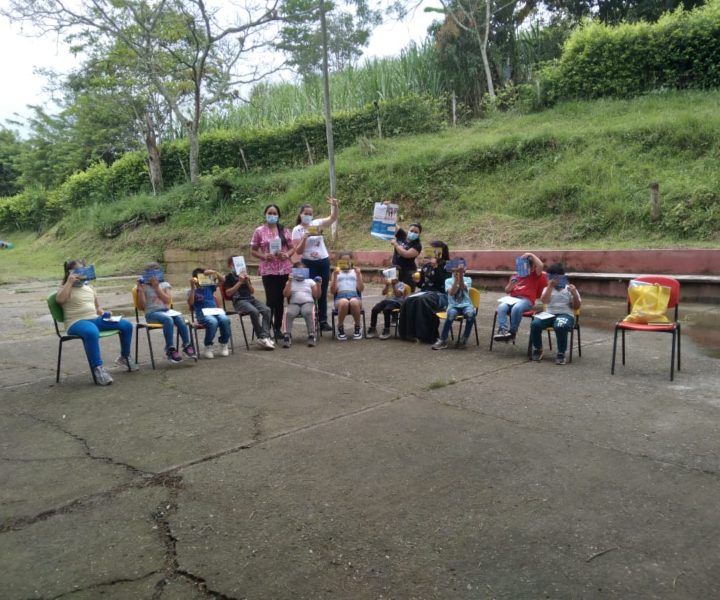 “Picnic literario” Día del Niño Picnic literario Escuela Alto de Pajas