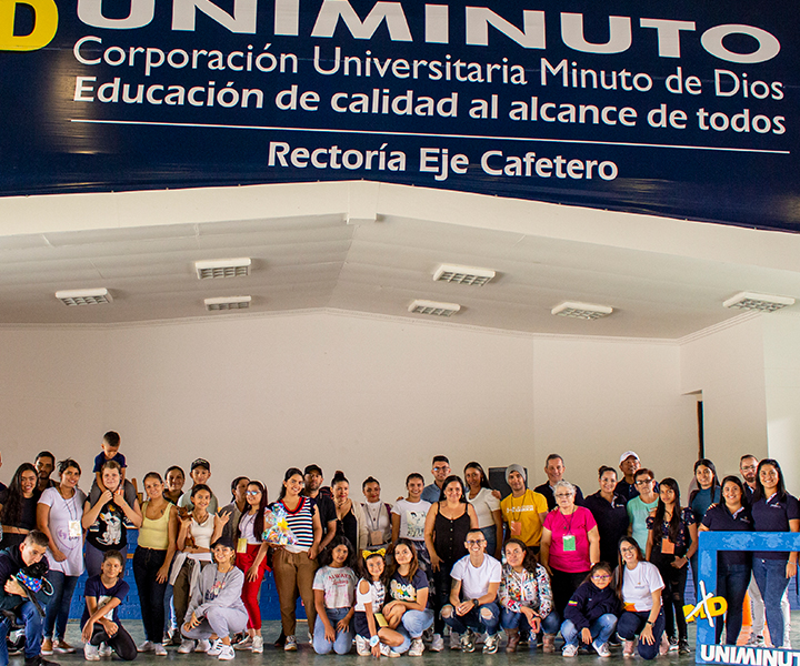 Semana B: estudiantes y familias Torneo de banquitas y día de la familia en la semana B