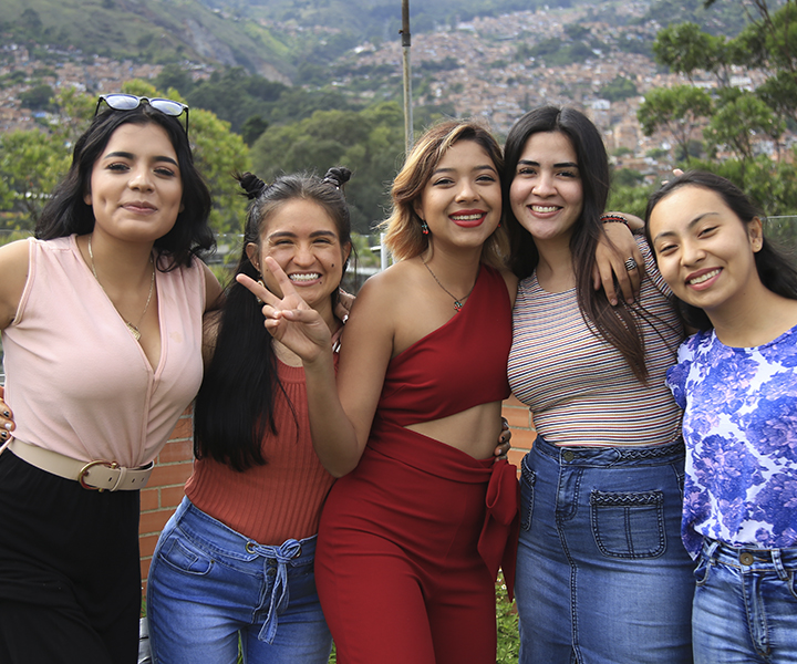 Mediante el programa DELFÍN, 10 estudiantes extranjeros compartirán experiencias investigativas Mediante el programa DELFÍN, 10 estudiantes extranjeros compartirán experiencias investigativas