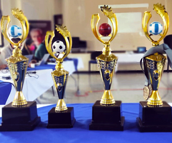 Selecciones deportivas UNIMINUTO obtienen 17 medallas en justas distritales y nacionales Trofeos deportistas UBVD
