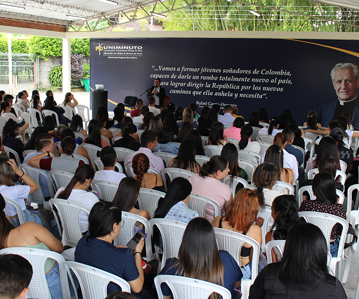 Lección Inaugural con estudiantes de Pereira Lección-Inaugural-con-estudiantes-de-Pereira.jpg