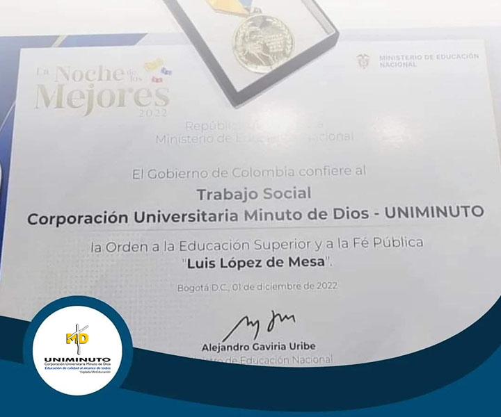 El programa de Trabajo Social de la Rectoría Bogotá Presencial recibe distinción en la noche de los mejores 2022 Certificado de reconocimiento al programa de trabajo Social en la noche de los mejores