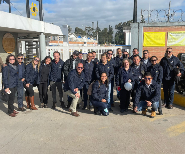 Visita a Indumil por parte de los profesores del programa Visita a Indumil por parte de los profesores del programa