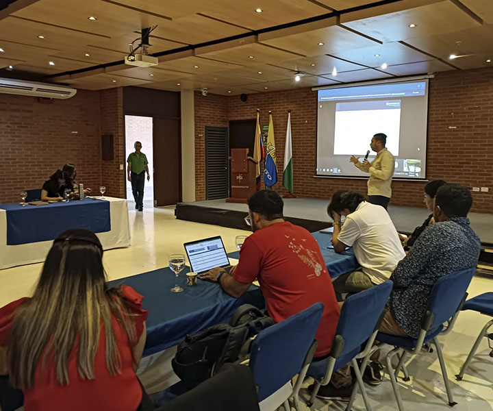 Primer encuentro de RedCOLSI proyecta nuevos retos en investigación Directivos-de-Redcolsi-reunidos-en-UNIMINUTO-Seccional-Antioquia-Chocó