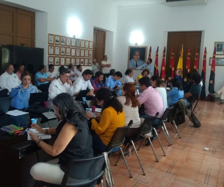 Proyecto Universidad del Catatumbo Miembros del gobierno y representantes de universidades de la región