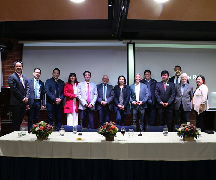Equipo del programa de Tecnología en Logística Empresarial Equipo del programa de Tecnología en Logística Empresarial