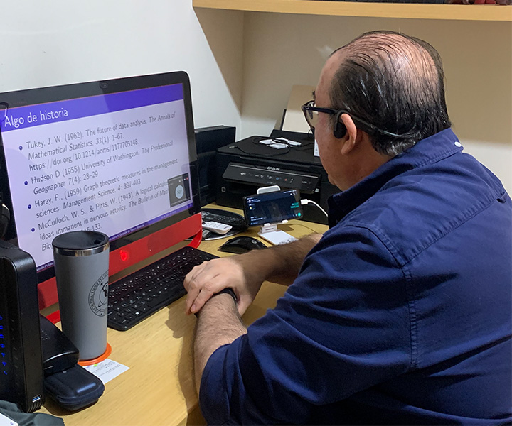 Juan Guillermo Lalinde Pulido en el curso de big data de UNIMINUTO Experto en BIG DATA, dictó curso corto ofertado por la Facultad de Ingeniería