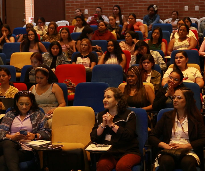Asistentes I+D+I asistentes a las presentaciones de los proyectos investigativos