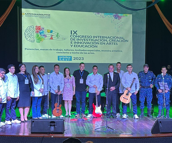 Directivas UNIMINUTO, INPEC y grupo musical de personas privadas de la libertad "Sin Limites" Directivas UNIMINUTO, INPEC y grupo musical de personas privadas de la libertad "Sin Limites"