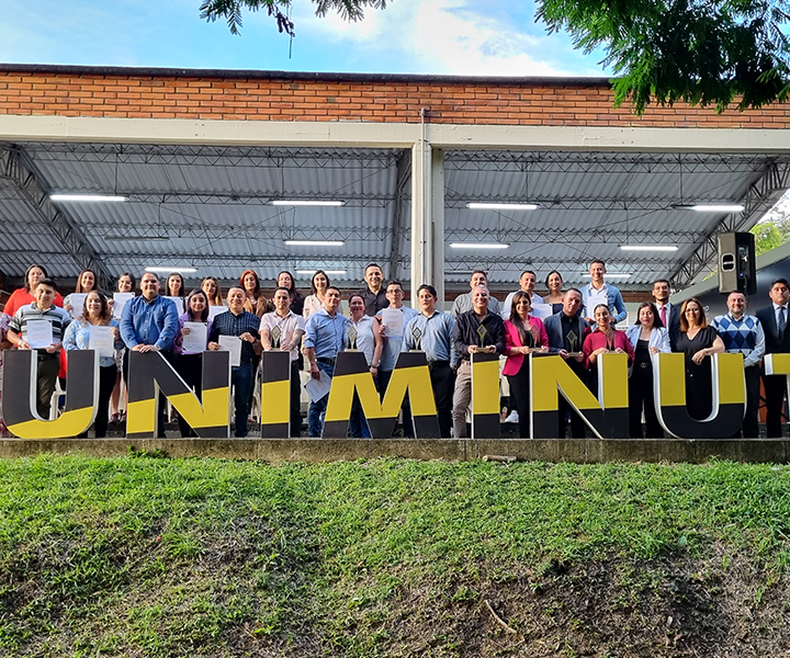 Tercer Concurso de Experiencias Docentes Significativas en el Eje Cafetero Participantes del concurso de Experiencias Docentes Significativas