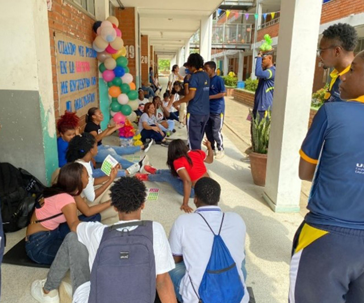 Espacio para el bienestar individual y colectivo con alumnos de UNIMINUTO sede Bello y Urabá.