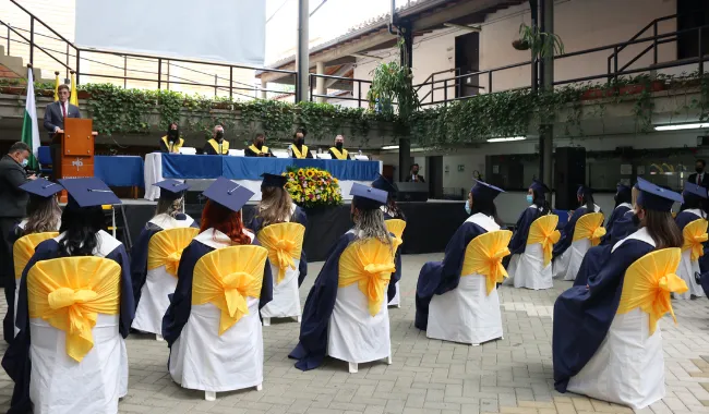 21 nuevos profesionales de programas cuatrimestrales con la calidad del Minuto de Dios