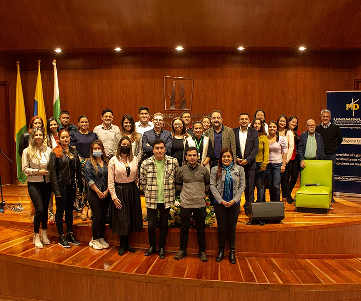 Retos y realidades en la Era Digital, los temas que abordó el Profesor Bronner en el Eje Cafetero
