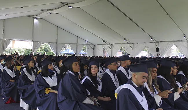 Gracias a la voluntad y la determinación, 1002 personas culminaron sus procesos formativos