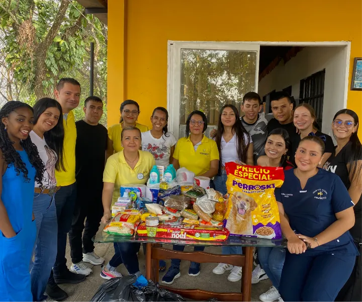 Estudiantes Voluntarios 