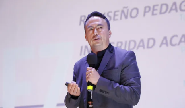  Fire Pitch – Jairo Galindo