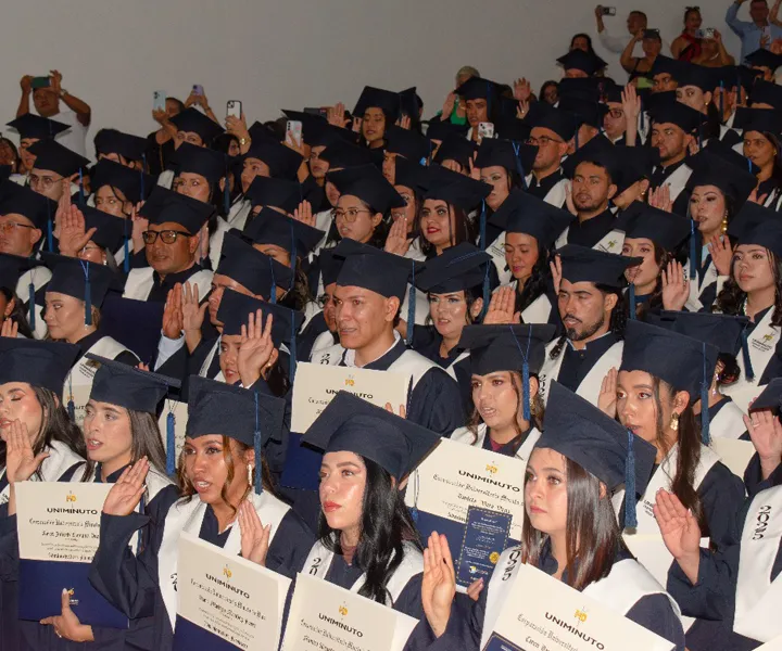 Estudiantes en grado