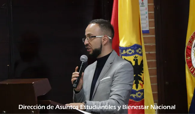 Nelson Fabián Pinto Betancur, maestro de ceremonia del lanzamiento de LATIR