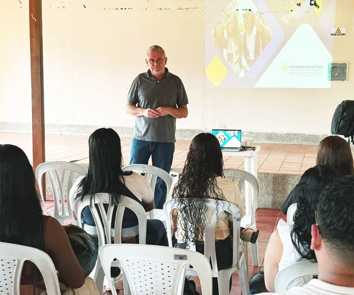 El pasado 16 de mayo inició la primera cohorte del programa de Administración de Empresas con la apertura del Centro Tutorial UNIMINUTO, ubicado en las instalaciones de la Corporación Hogar Juvenil Campesino y Minero de Amagá. 