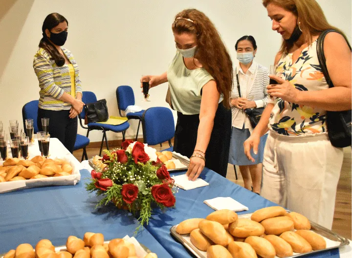 Asistentes al banquete del millón del Centro Regional Cali