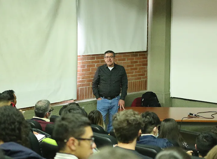 Encuentro para fortalecer habilidades investigativas