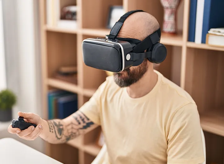 Hombre con gafas 3D