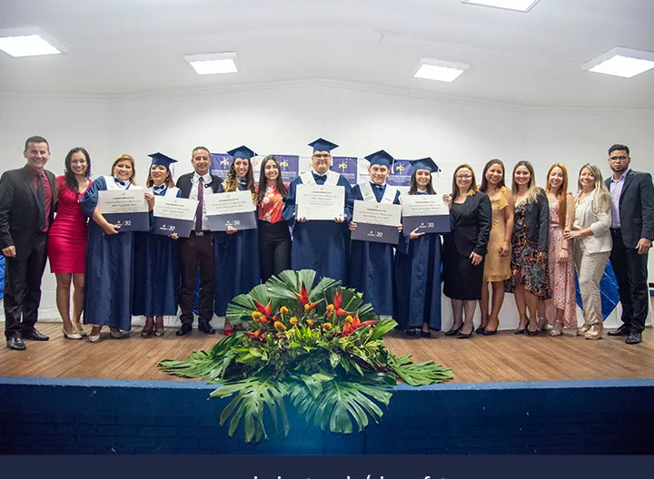 Emotiva celebración de grados en Pereira