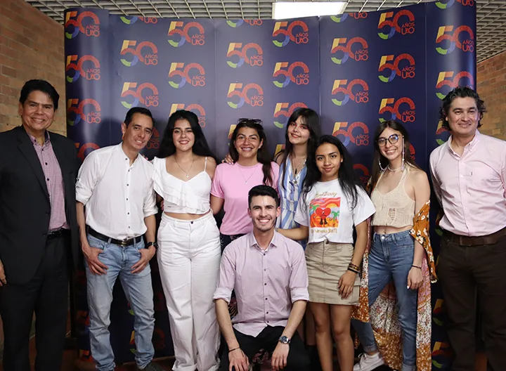 Renov Alta calidad Comunicación Social- Periodismo