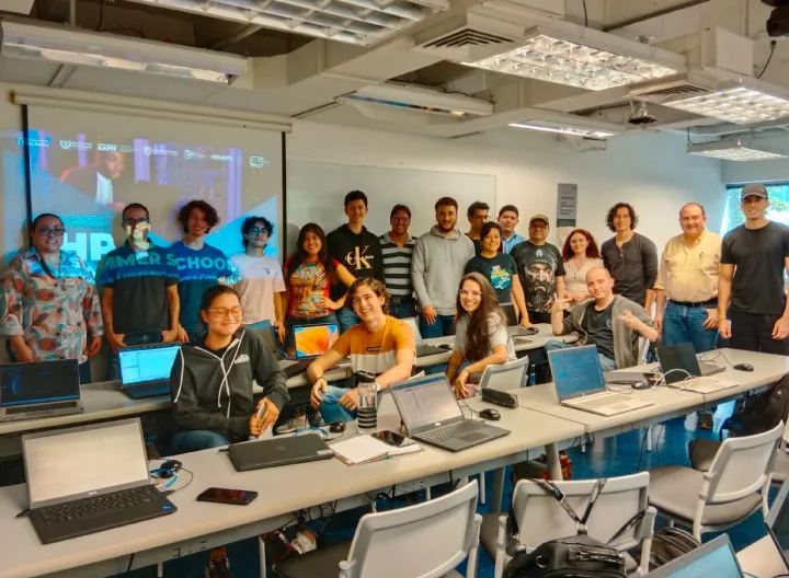Docente de la Facultad de Ingeniería recibió beca para curso HPC de Apolo EAFIT 