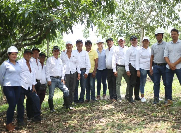 Reunión con fruticultores.  