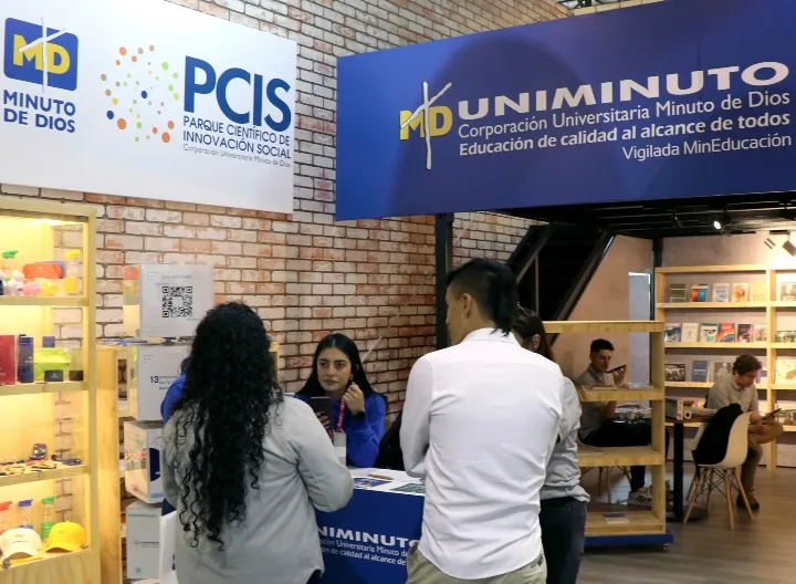 Foto del stand de UNIMINUTO en FILBO 2024