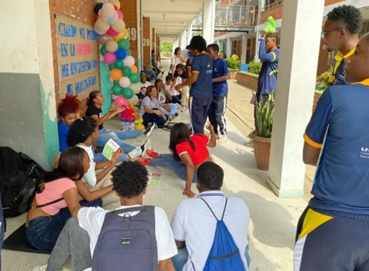 Espacio para el bienestar individual y colectivo con alumnos de UNIMINUTO sede Bello y Urabá.