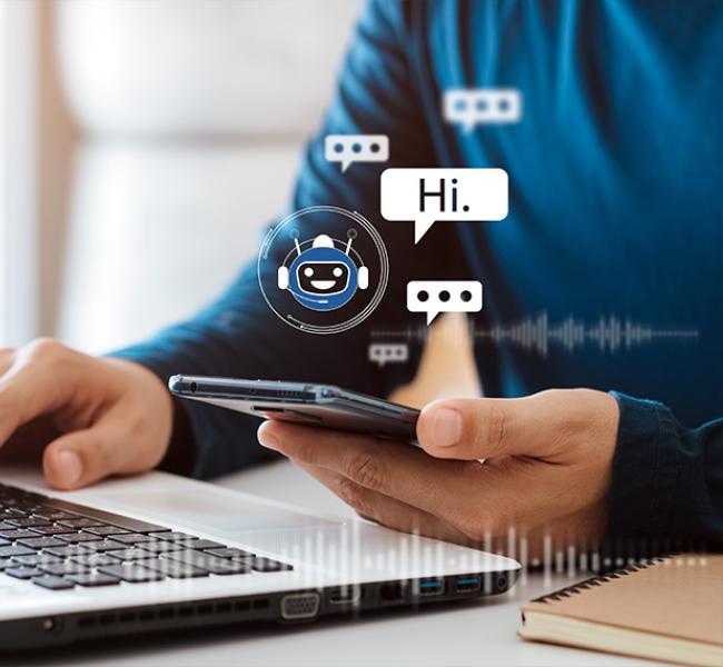 manos-computador-íconos-tecnología