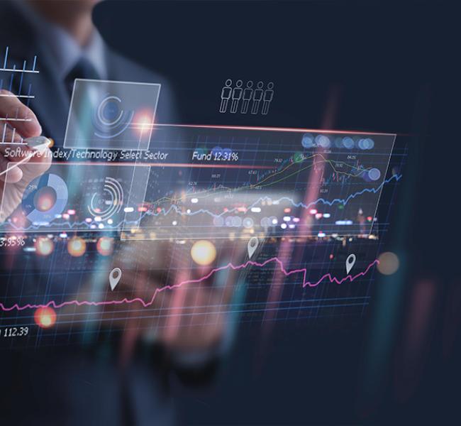 mano-pantalla-digital